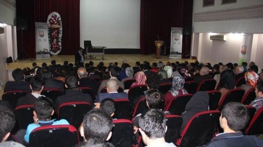 Urfalı Şair Nabi Anıldı