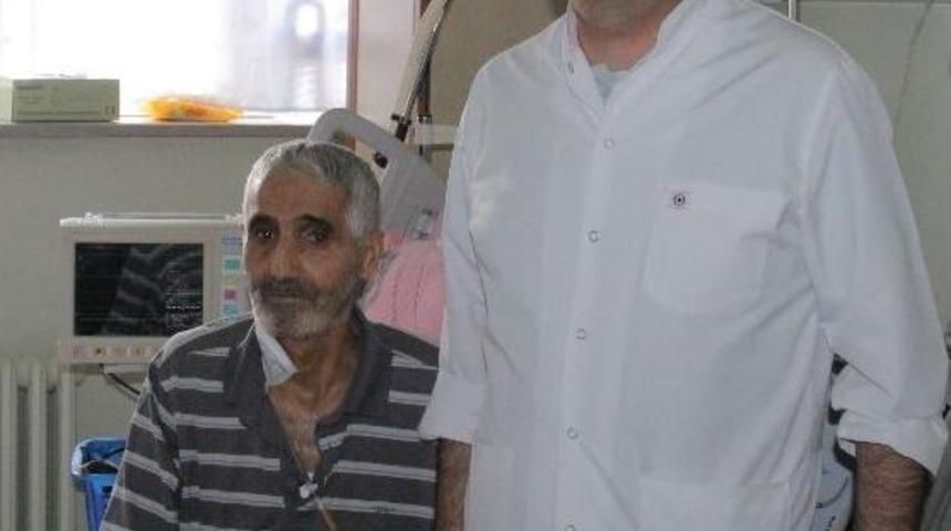 Nakil Sırasına Başvurduğu G&uuml;n Yapılan Karaciğer Nakliyle Hayata Tutundu