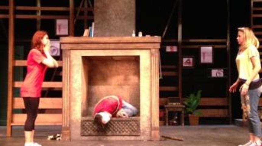 Devlet Tiyatrosu&rsquo;ndan Kadına Y&ouml;nelik Şiddete Karşı Oyun