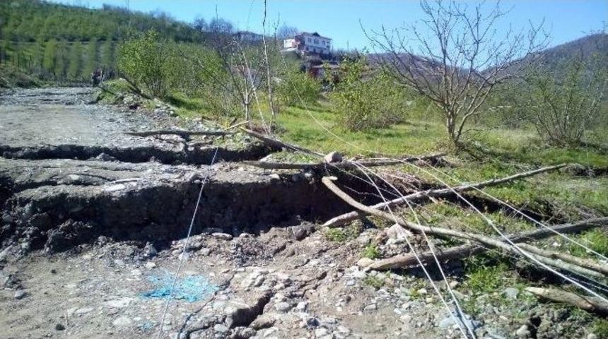 Yedaş&rsquo;ın Hattını &rsquo;toprak&rsquo; Yuttu, Ekipler 48 Saatte Yenisini Koydu