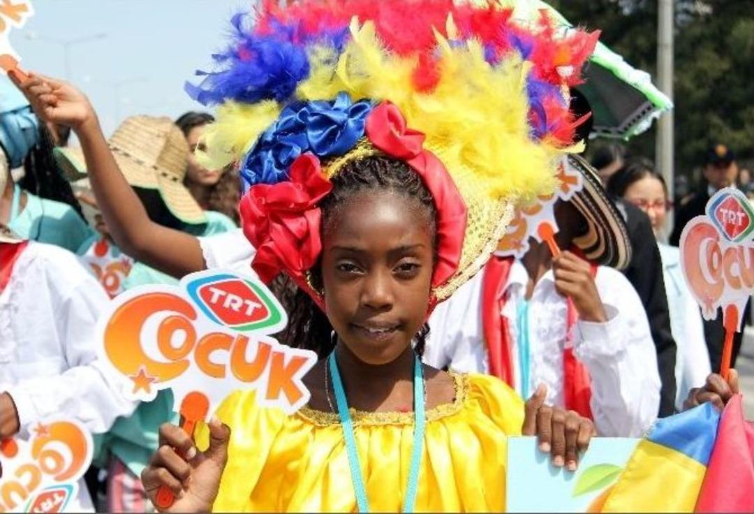 35 &Uuml;lkeden 500 &Ccedil;ocuk Antalya&rsquo;yı Renklendirdi