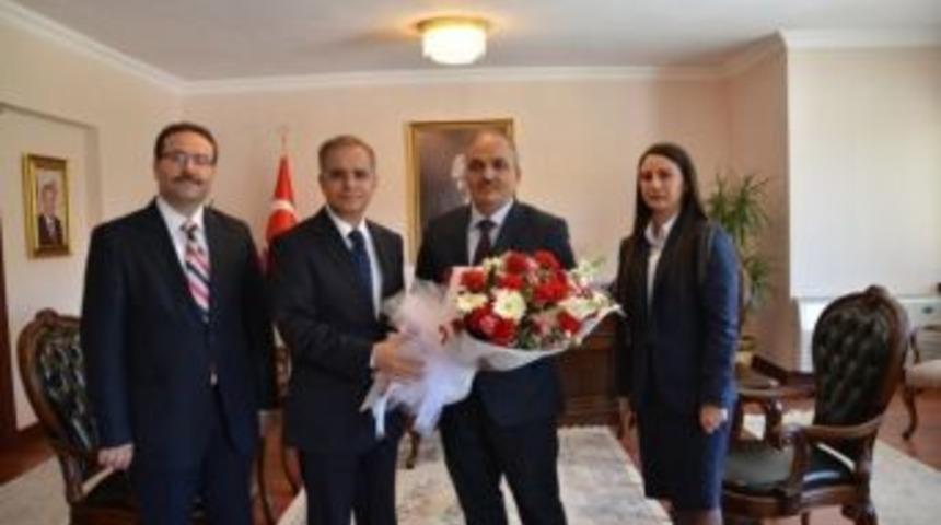 Turizm Haftası Nedeniyle Vali Tapsız&rsquo;a Ziyaret