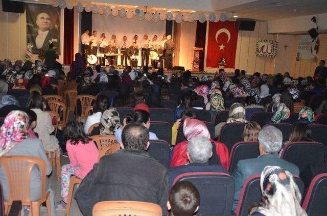 Tosya’da Kutlu Doğum Haftasına İmam Hatip Öğrencileri Damga Vurdu