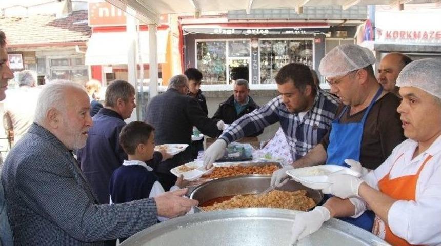 Bartın&rsquo;da Vatandaşlara Kutlu Doğum İkramı