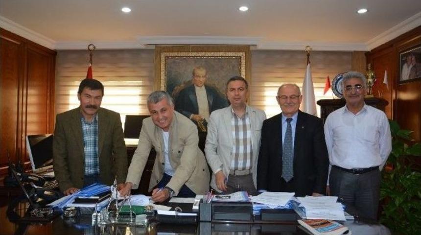 Manavgat Belediye&rsquo;sinde Toplu S&ouml;zleşme Sevinci