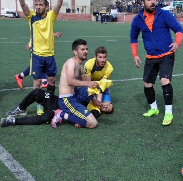 Bitlis'te Maç Sonrası Olaylar Çıktı