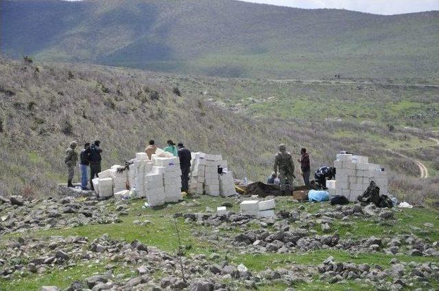 Kazıda 10 Kafatası, Yüzlerce Kemik Ve Muhtar Mührü Bulundu 2
