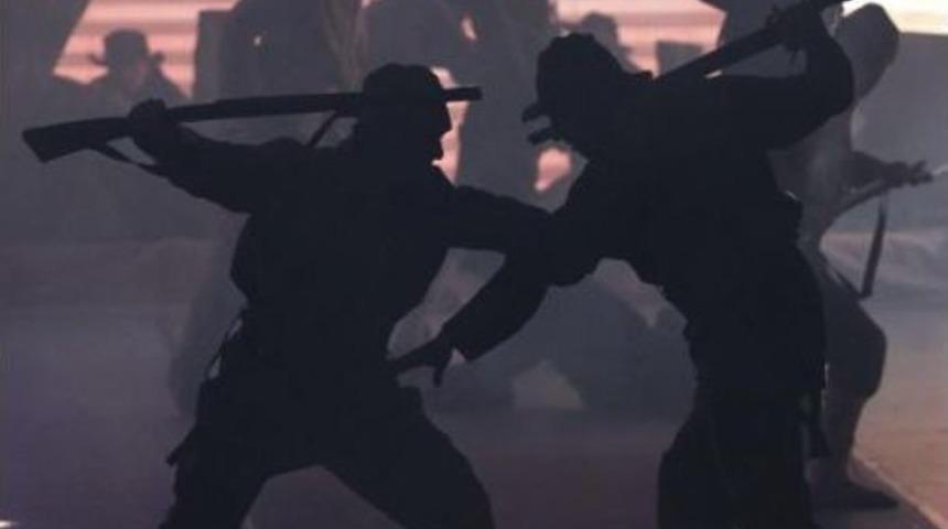 '1915 Bir Hilal Uğruna' G&ouml;sterisine Yoğun Ilgi