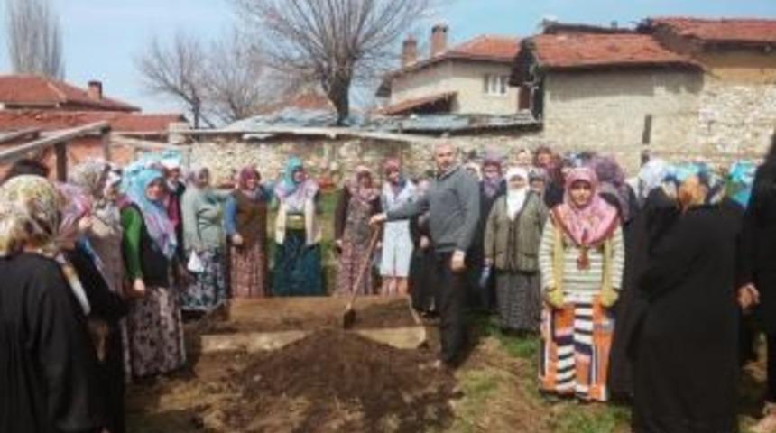 Kadın &Ccedil;ift&ccedil;ilere Eğitim