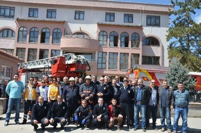 Kazan&rsquo;da Yangın Tatbikatını Ger&ccedil;ek Sandılar 1