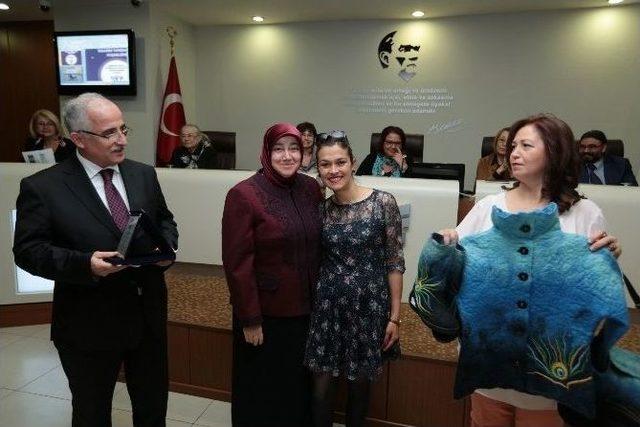 &Uuml;r&uuml;n Ve Tasarım Yarışması 2