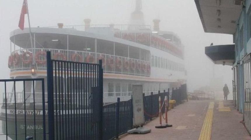 Boğazi&ccedil;i K&ouml;pr&uuml;s&uuml; Yoğun Sis Nedeniyle Kayboldu