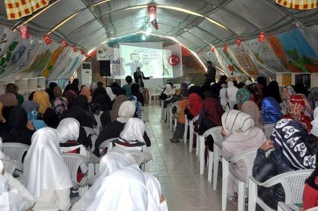 Çadır Kentte “erken Yaşta Evelilik” Semineri 2