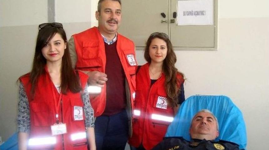 Polis Adaylarından Polis Haftasında Anlamlı Bağış