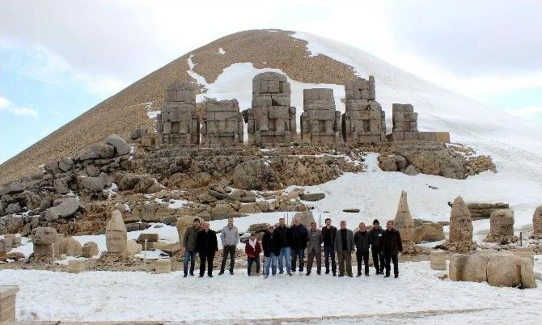 Nemrut Dağı&rsquo;nda Turizm Sezonu A&ccedil;ıldı