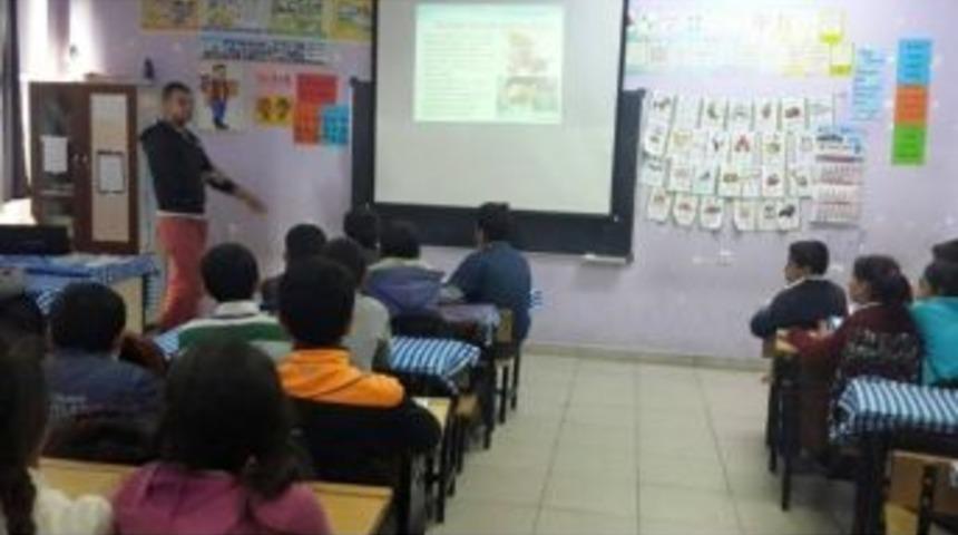 Batman&rsquo;da 15 Okulda Turizm Konferansı