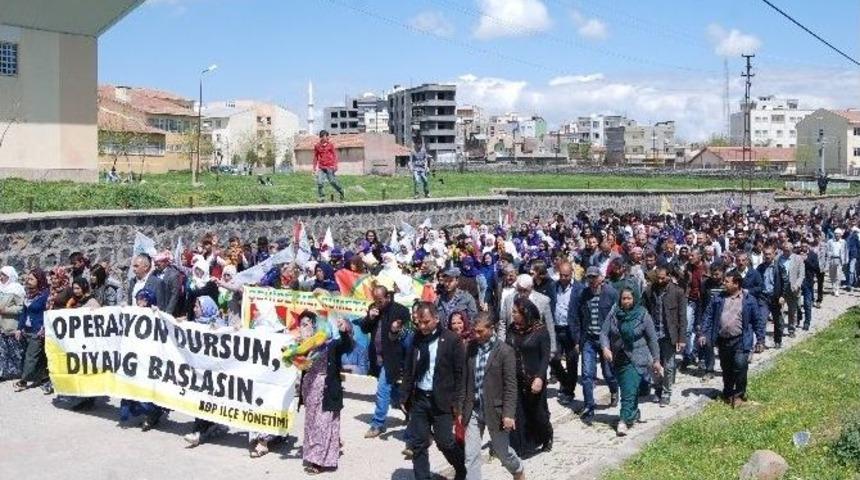 İdil&rsquo;de &rsquo;operasyonlar Dursun Diyalog Başlasın&rsquo; Eylemi