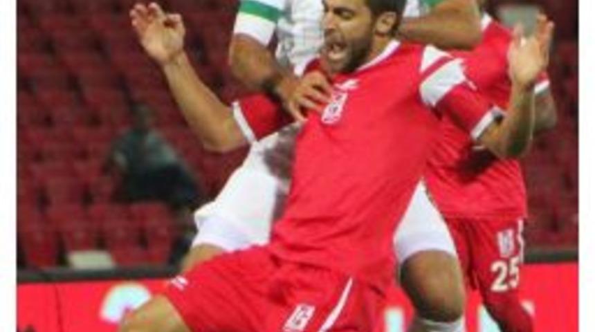 Balıkesirspor'da Santos S&ouml;zleşmesini Feshetti