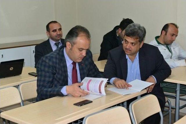 Belediye Personeli Osmanlıca &Ouml;ğreniyor 1