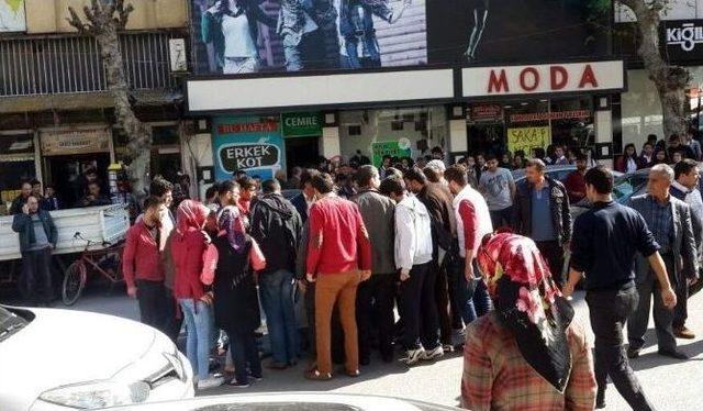 Adıyaman&rsquo;da Otomobilin &Ccedil;arptığı Suriyeli &Ccedil;ocuk Yaralandı 1