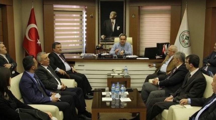 Başkan Aksu Belediye Personeli İle Bir Araya Geldi