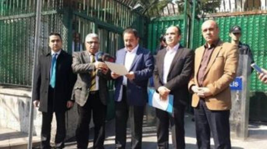 Mısır B&uuml;y&uuml;kel&ccedil;iliği &Ouml;n&uuml;nde İdam Protestosu