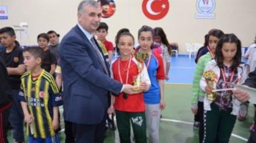 Okullar Arası Badminton M&uuml;sabakaları Sona Erdi