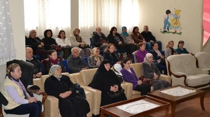 Edirne&rsquo;de Koruyucu Ailelere Eğitim Semineri