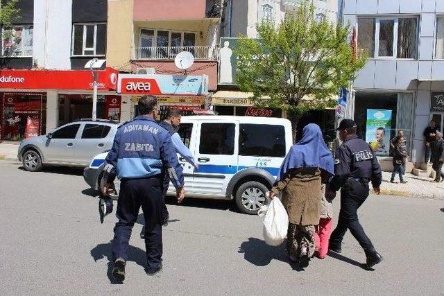 Adıyaman&rsquo;da Bir Dilenci Suriyeli Dilencilerden Dert Yandı 2