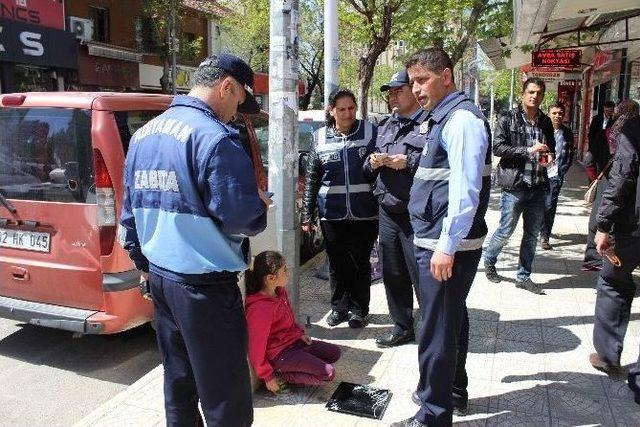 Adıyaman&rsquo;da Bir Dilenci Suriyeli Dilencilerden Dert Yandı 3