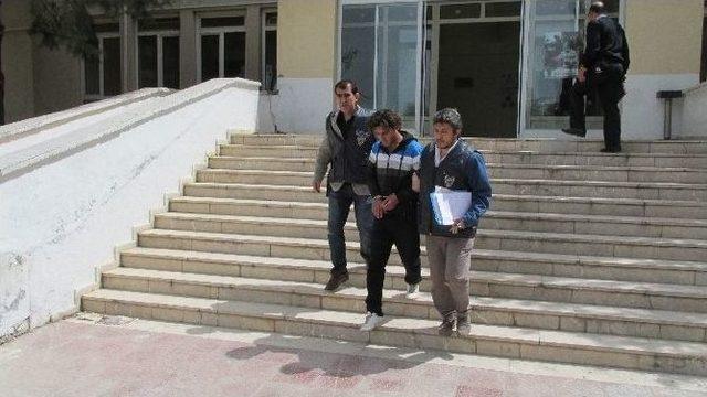 Gaziantep&rsquo;te &Ccedil;aldığı Aracı Şanlıurfa&rsquo;da Sahibine Satarken Yakalandı 1