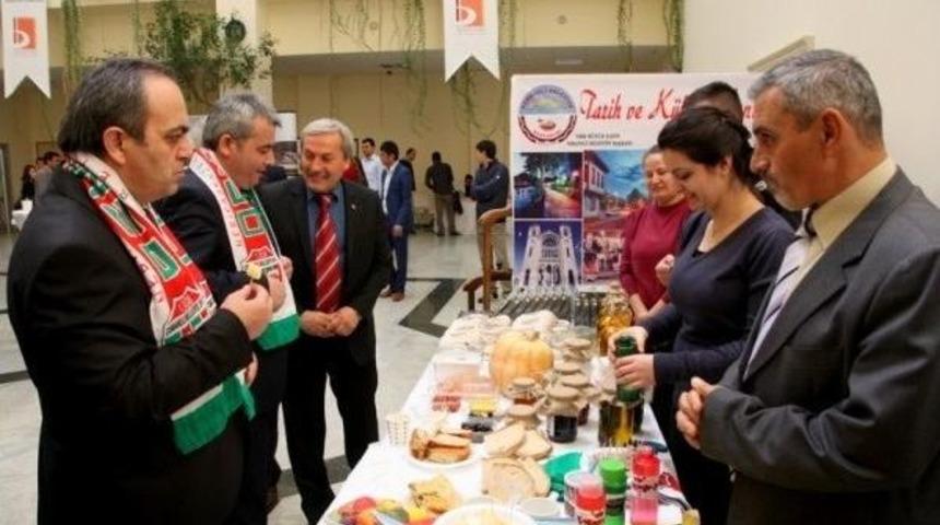 Kariyer G&uuml;nlerinde Osmaneli&rsquo;nin Y&ouml;resel &Uuml;r&uuml;nler Standı B&uuml;y&uuml;k İlgi G&ouml;rd&uuml;