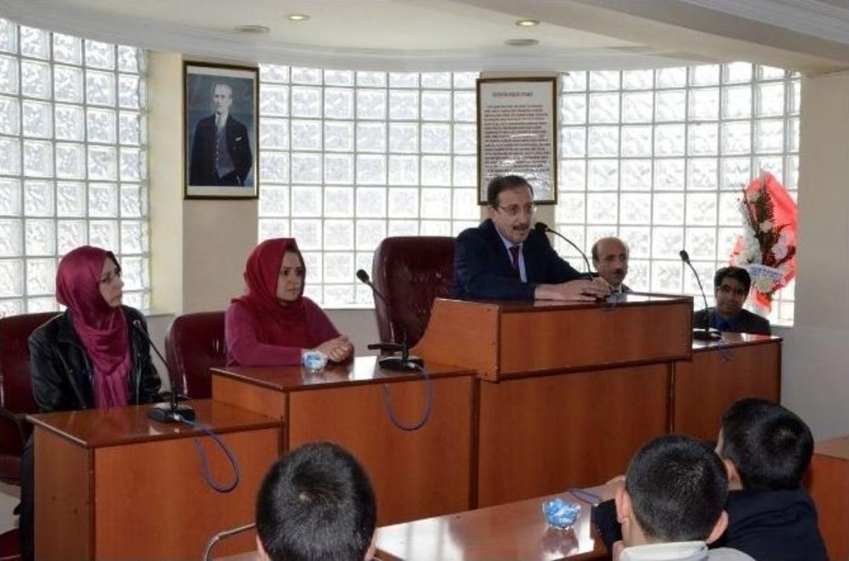 Başkan Bulutlar, &Ouml;ğrencilere Yerel Y&ouml;netimler Dersi Verdi&hellip;