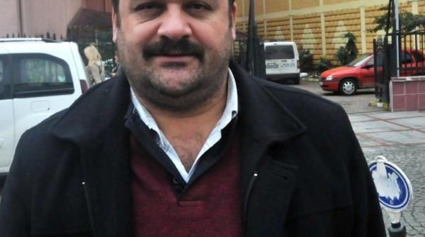 Rize Valisi I&ccedil;in, 'akp Militanı' Ifadesini Kullanan Doktora Beraat