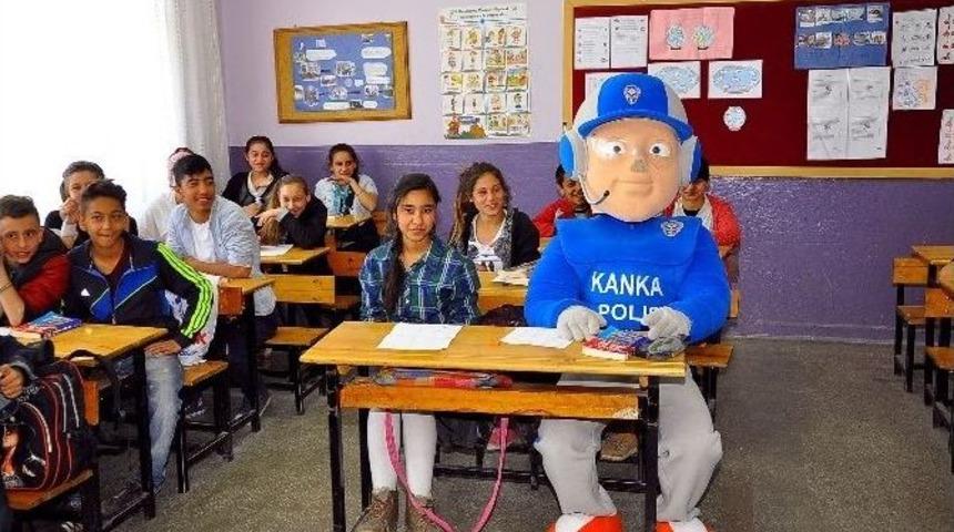 Emniyet M&uuml;d&uuml;rl&uuml;ğ&uuml;&rsquo;n&uuml;n Kitap Dağıtım Projesi Başladı