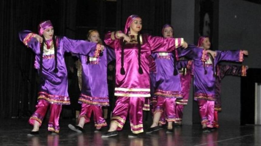 &Ouml;ğrenciler&rsquo;den Turizm Haftası Kutlaması