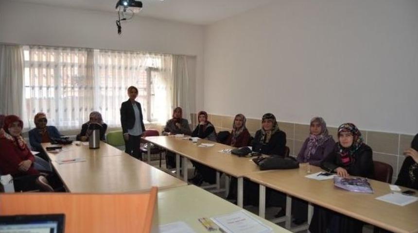 Korkuteli&rsquo;de 12-18 Yaş Aile Eğitimi Başladı