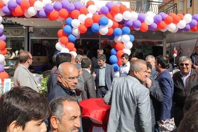 Nur Pastanesi&rsquo;nin 88&rsquo;inci Şubesi Kuzeyyaka&rsquo;da A&ccedil;ıldı 1