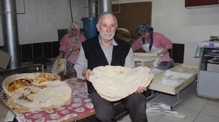 Memleket Ve &Ccedil;ocukluk &Ouml;zlemi İş Ve İşyeri Sahibi Yaptı