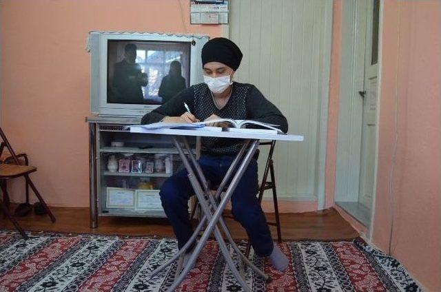 Evde Eğitim Projesi Devam Ediyor 1