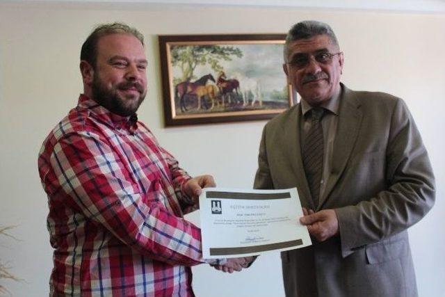 Hayvan Severlere Eğitim Semineri 2