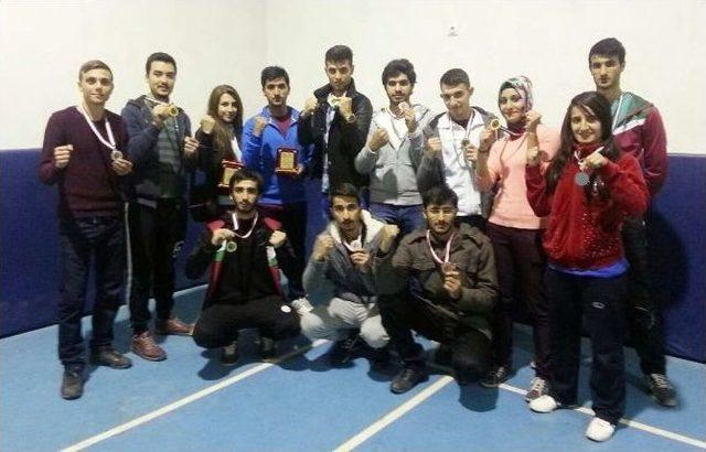 Oğuzeli Myo &Ouml;ğrencilerinden B&uuml;y&uuml;k Başarı 1