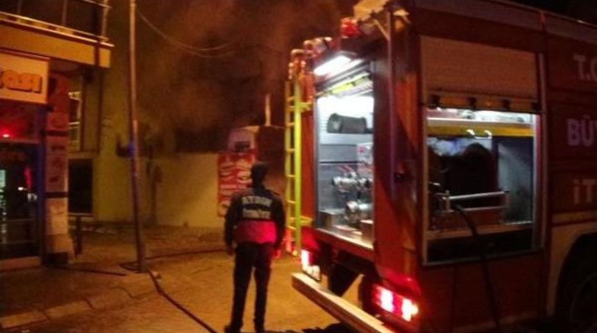 İşyerinde Patlayan T&uuml;pler Ortalığı Savaş Alanına &Ccedil;evirdi