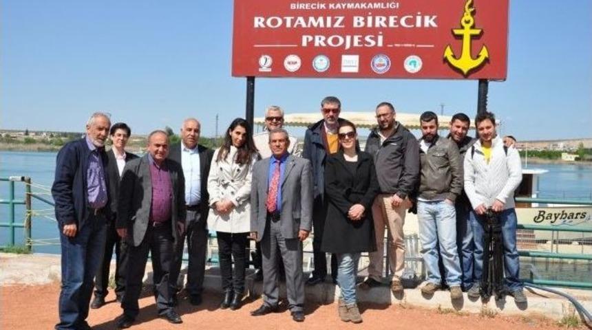 Halfeti B&uuml;y&uuml;ledi