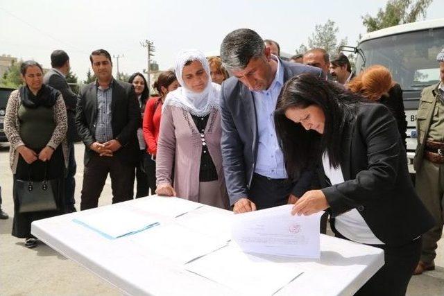 Silopi Belediyesi 6 Aracını &Ccedil;evre Belediyelere Hibe Etti 1