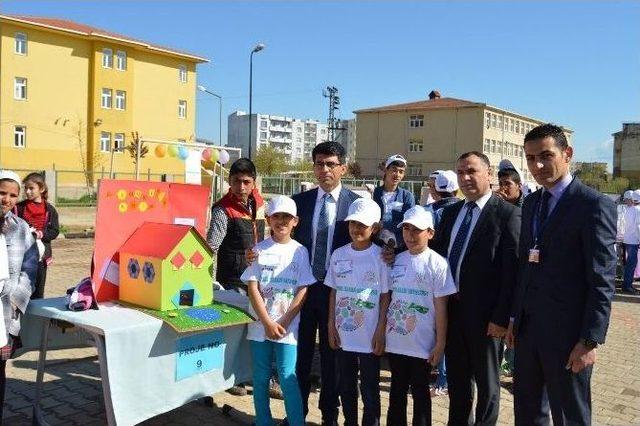 İdil&rsquo;de Tubitak Destekli &rsquo;4006 Bilim Fuarı&rsquo; A&ccedil;ıldı 1