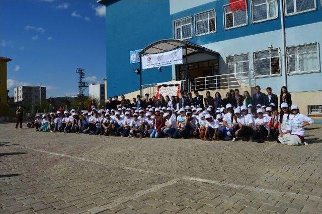 İdil&rsquo;de Tubitak Destekli &rsquo;4006 Bilim Fuarı&rsquo; A&ccedil;ıldı 2