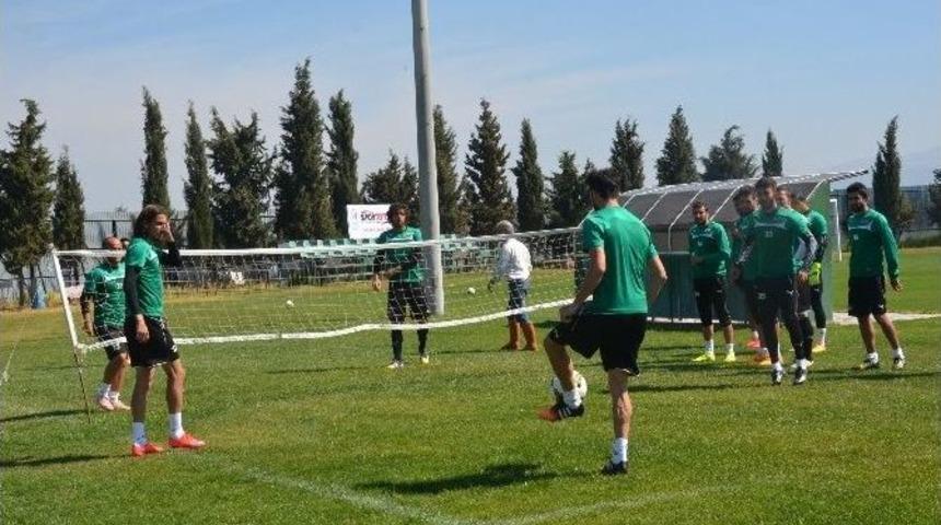 Akhisar Belediyespor&rsquo;da Mersin İdmanyurdu Hazırlıkları