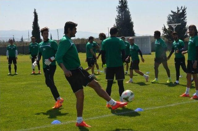 Akhisar Belediyespor’da Mersin İdmanyurdu Hazırlıkları