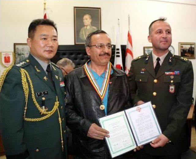 Burdurlu Kore Gazilerine Madalya